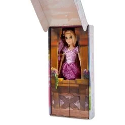 Rapunzel Classic Doll – Tangled – 11 1/2'' -Disney 6001040901705 1