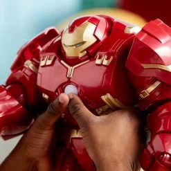 Hulkbuster Talking Action Figure -Disney 6101047624476 2