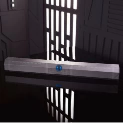 Obi-Wan Kenobi Legacy LIGHTSABER Collectible Set – Star Wars -Disney 6106047624339 9