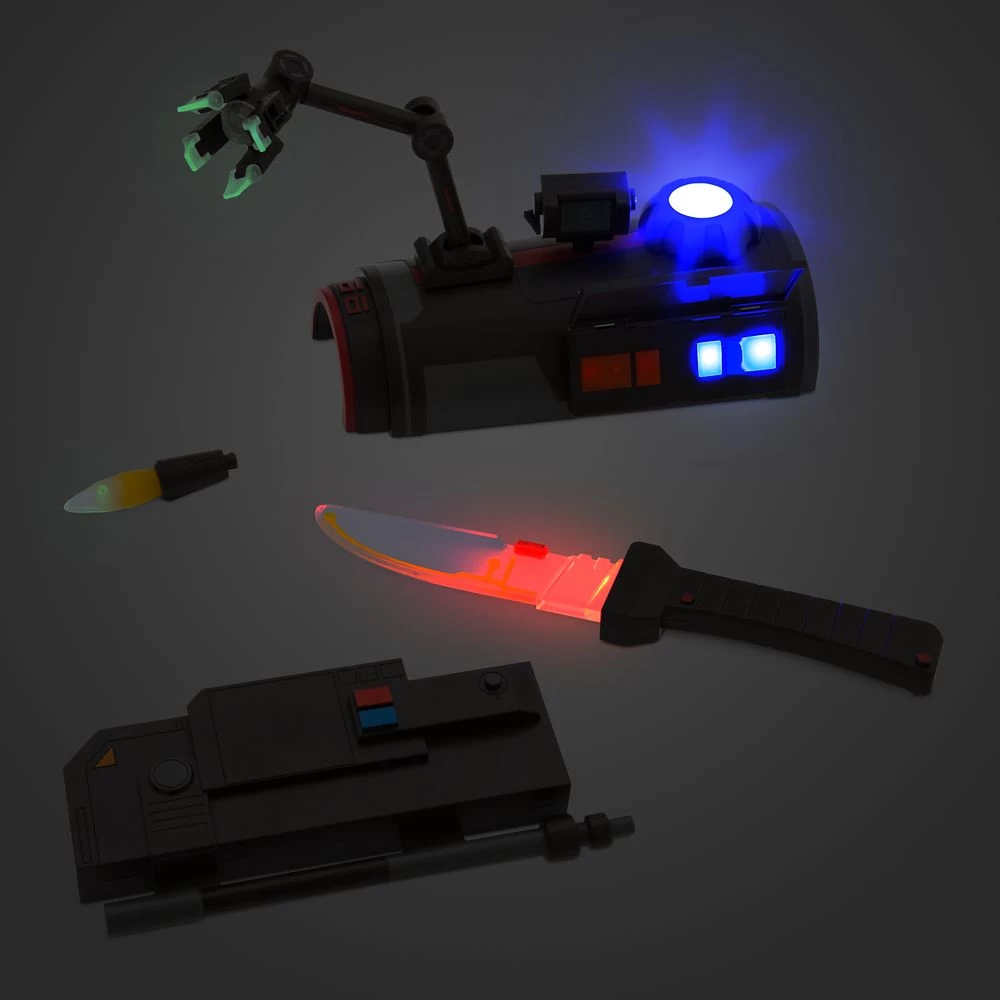 Star Wars: The Bad Batch Light-Up Gauntlet 4 Star Wars: The Bad Batch Light-Up Gauntlet - Image 2