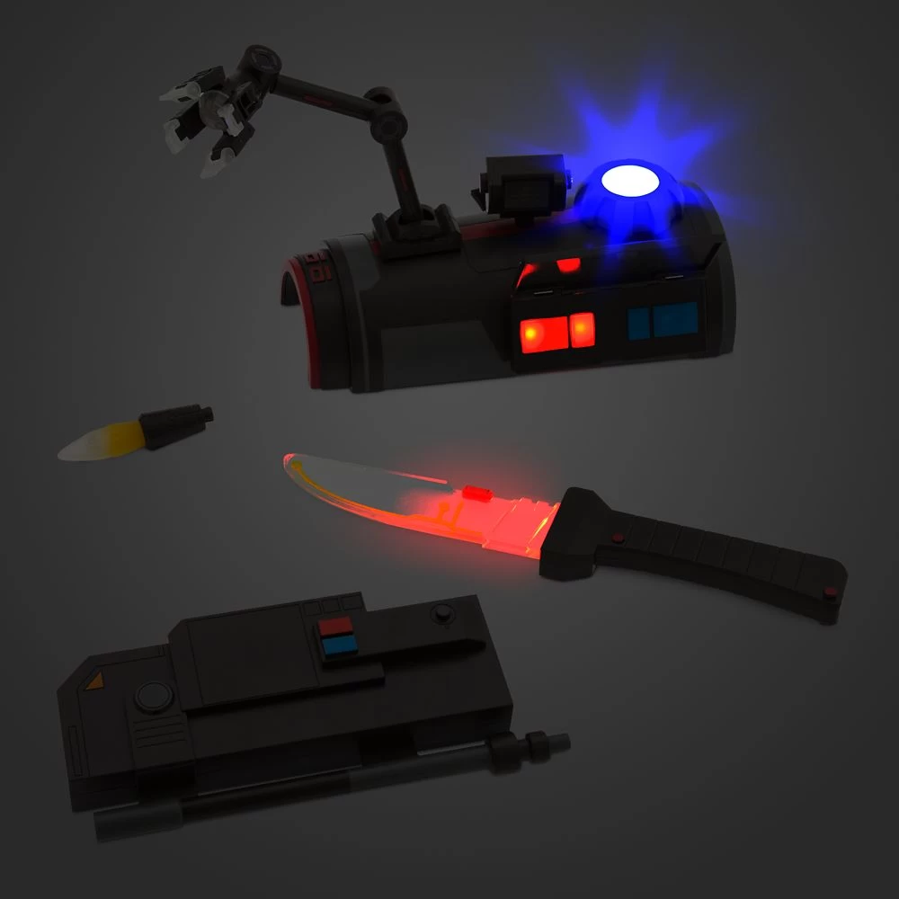 Star Wars: The Bad Batch Light-Up Gauntlet 5 Star Wars: The Bad Batch Light-Up Gauntlet - Image 3