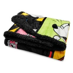 Mickey And Minnie Mouse Throw – Mickey & Co. -Disney 6504047397396 3