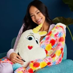 Pixar Fuzzy Fun Hooded Pom Blanket -Disney 6504047397409 1