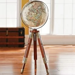 Eaton III Globe – National Geographic -Disney 6804105863414 1