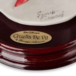Cruella De Vil Figure By Giuseppe Armani -Disney 7409055365149 3